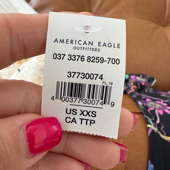 American Eagle Outfitters Yellow Striped Patchwork Long Sleeved Crew Neck NWT - Picture 10 of 10